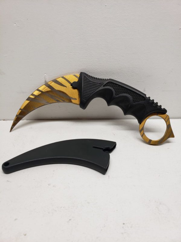 Karambit Tiger Tooth