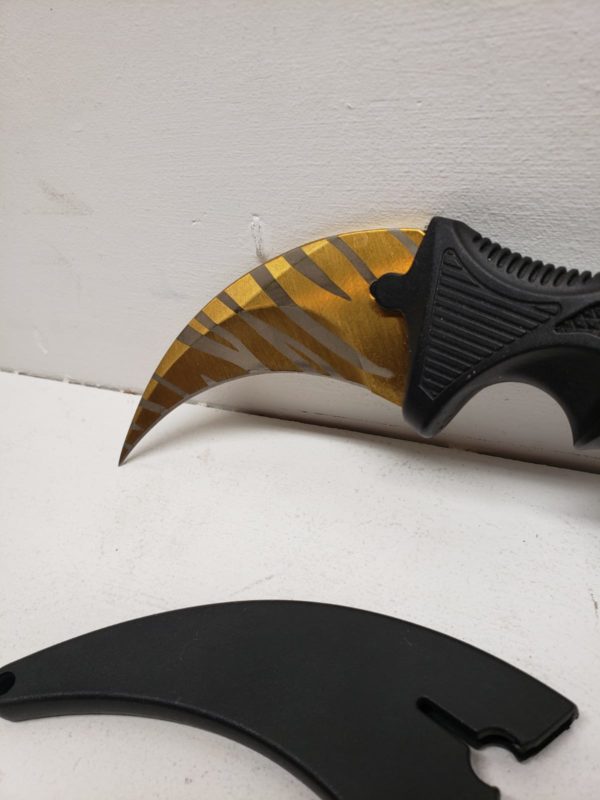 Karambit Tiger Tooth - Image 3